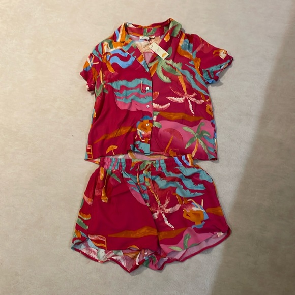 C&C California Tops - NWT C&C California Pink Tropical Pattern shorts set in size small medium